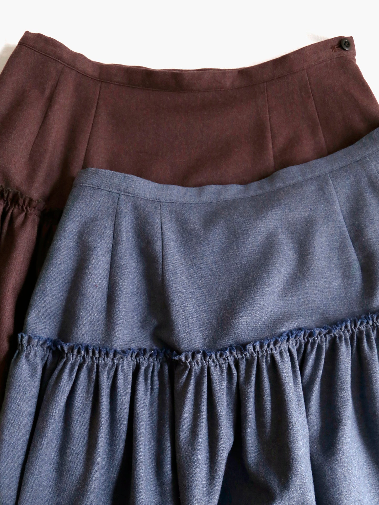 上:プリュヌ 下:プードルブルー