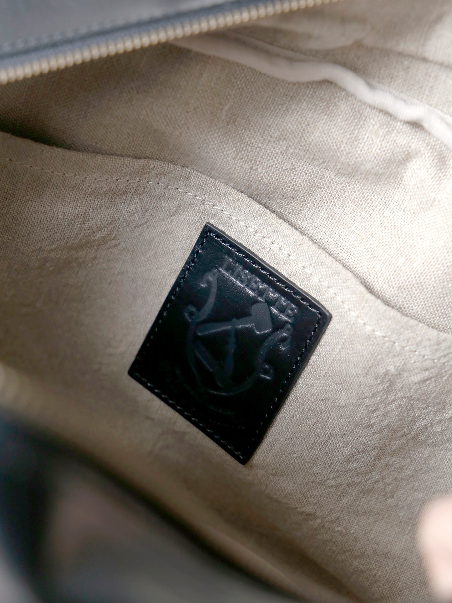 サック・クイール・ジジ