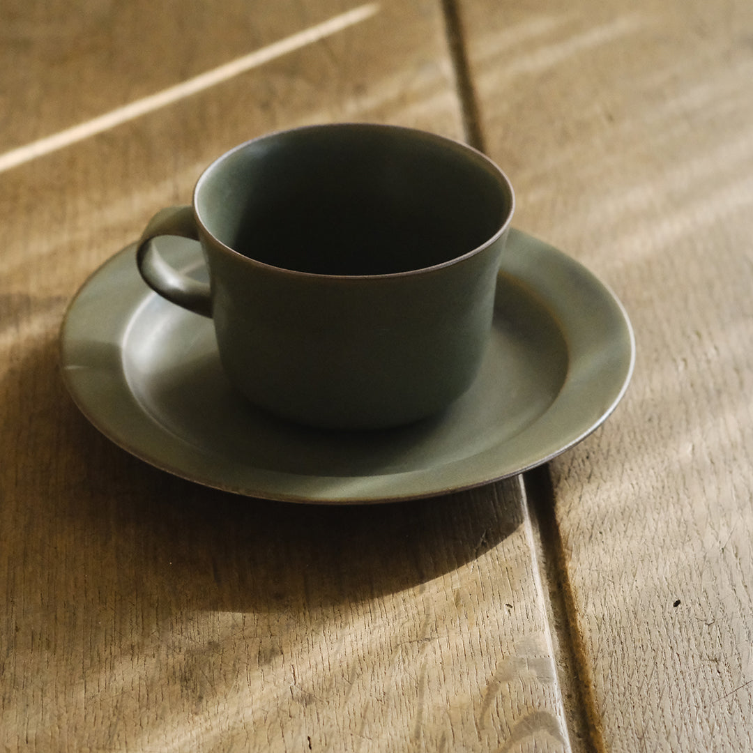 Sサイズとコーヒーカップ