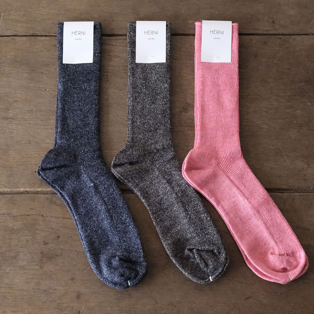 Lサイズ 左からindigo、charcoal、smoke pink