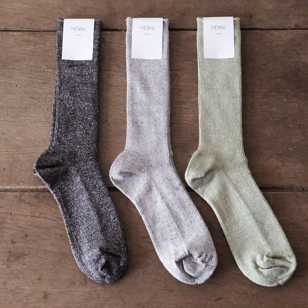 Mサイズ/左からcharcoal、light grey、mint