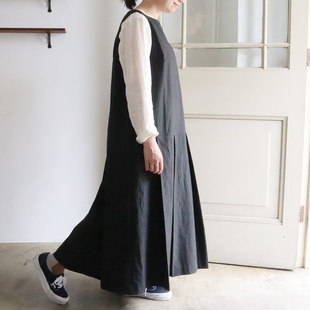 作品例:ローウエスト切替えのタックワンピース