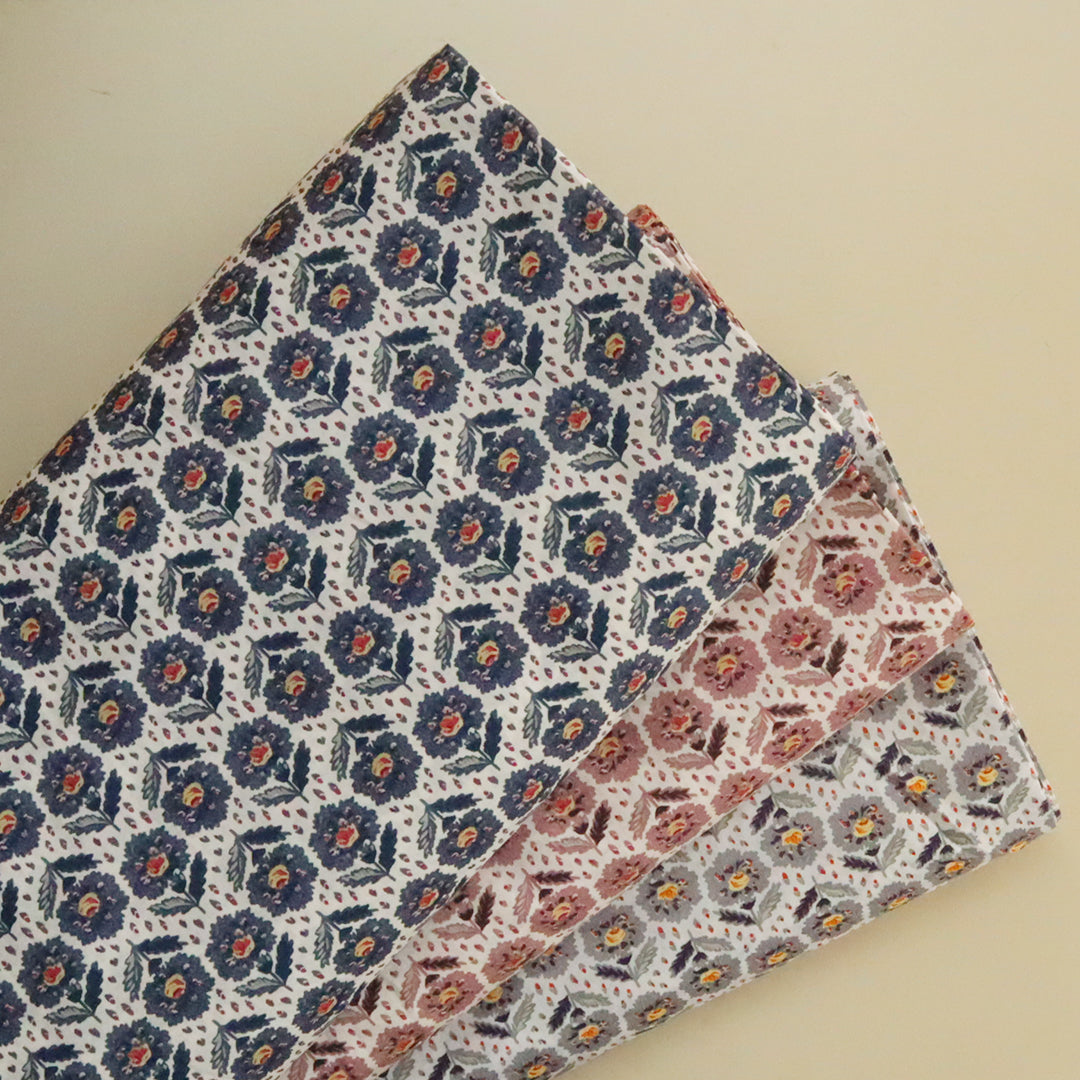 LIBERTY FABRICS 「ローズマリー・パス」ネイビー