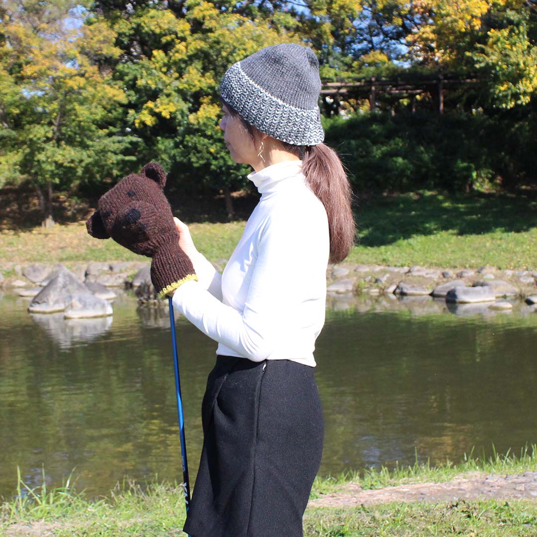 耳まですっぽり覆って