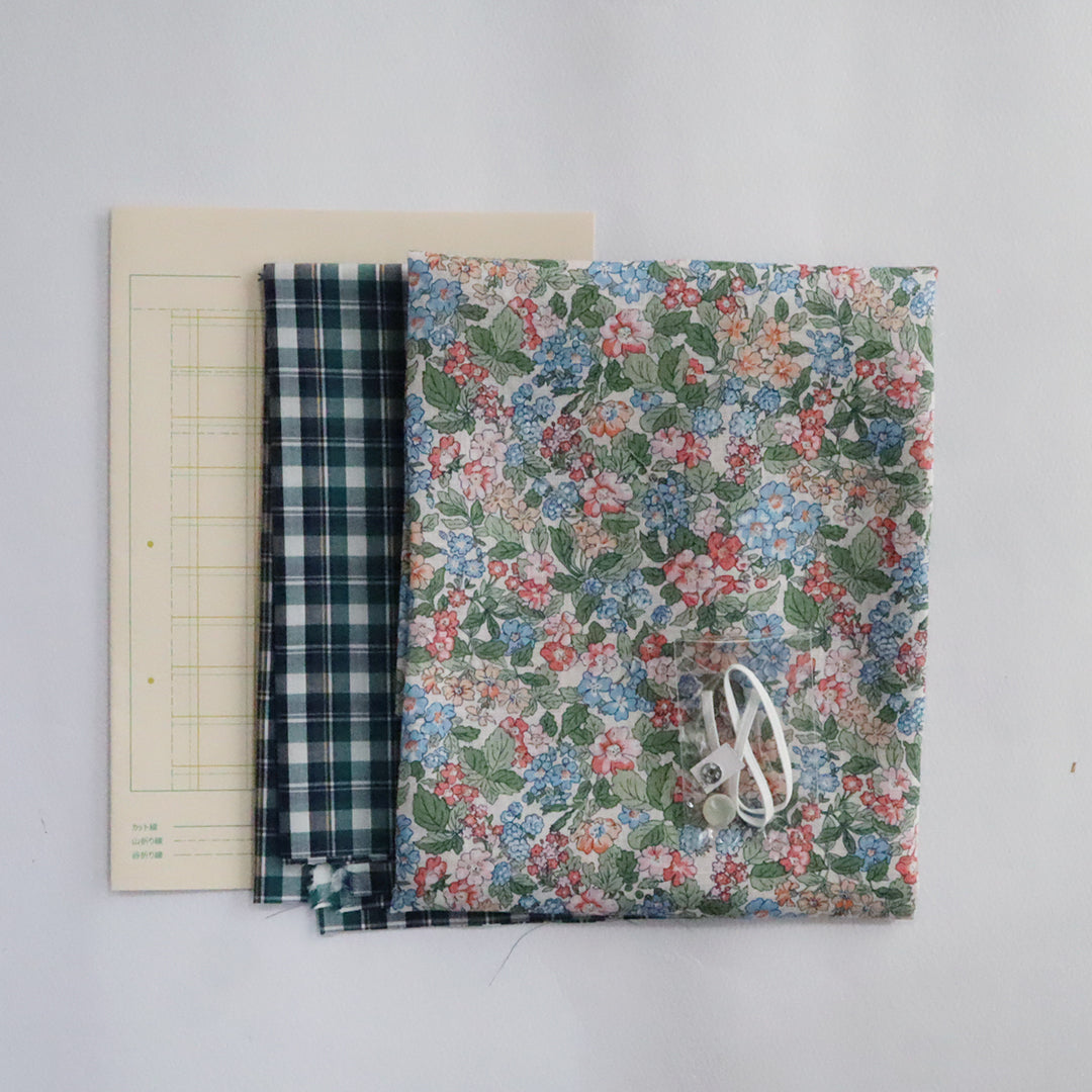 新作【材料セット】クゥクゥの着せ替え 花柄のワンピースとカシュクールワンピース