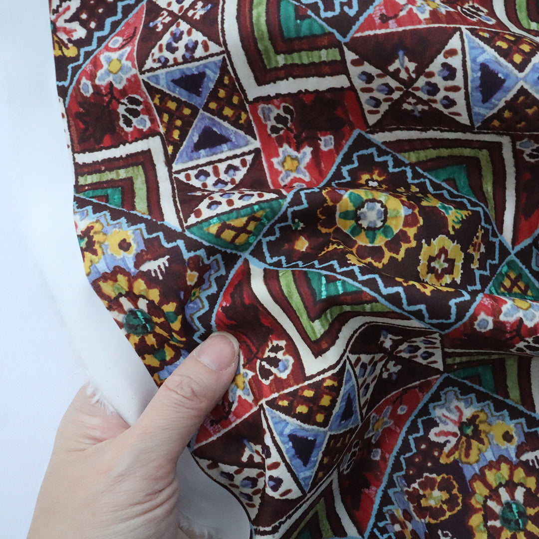 LIBERTY FABRICS 「マキシマリスト」ブラウン