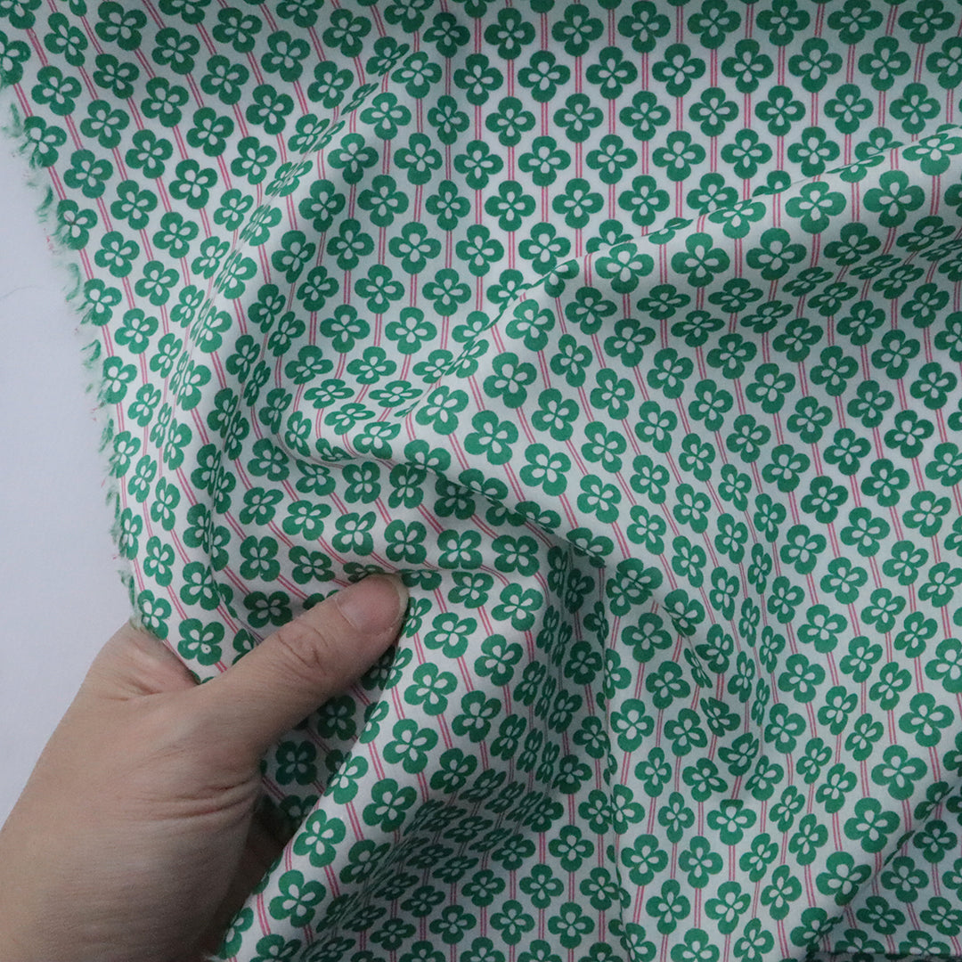 LIBERTY FABRICS 「クローバー・フィールズ」グリーン