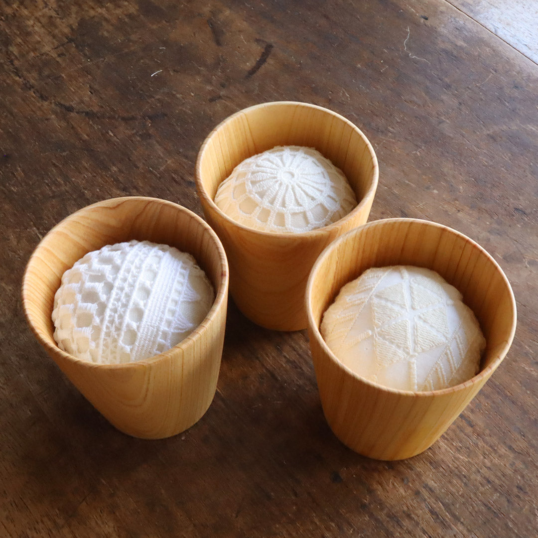 Sinking pin cushion