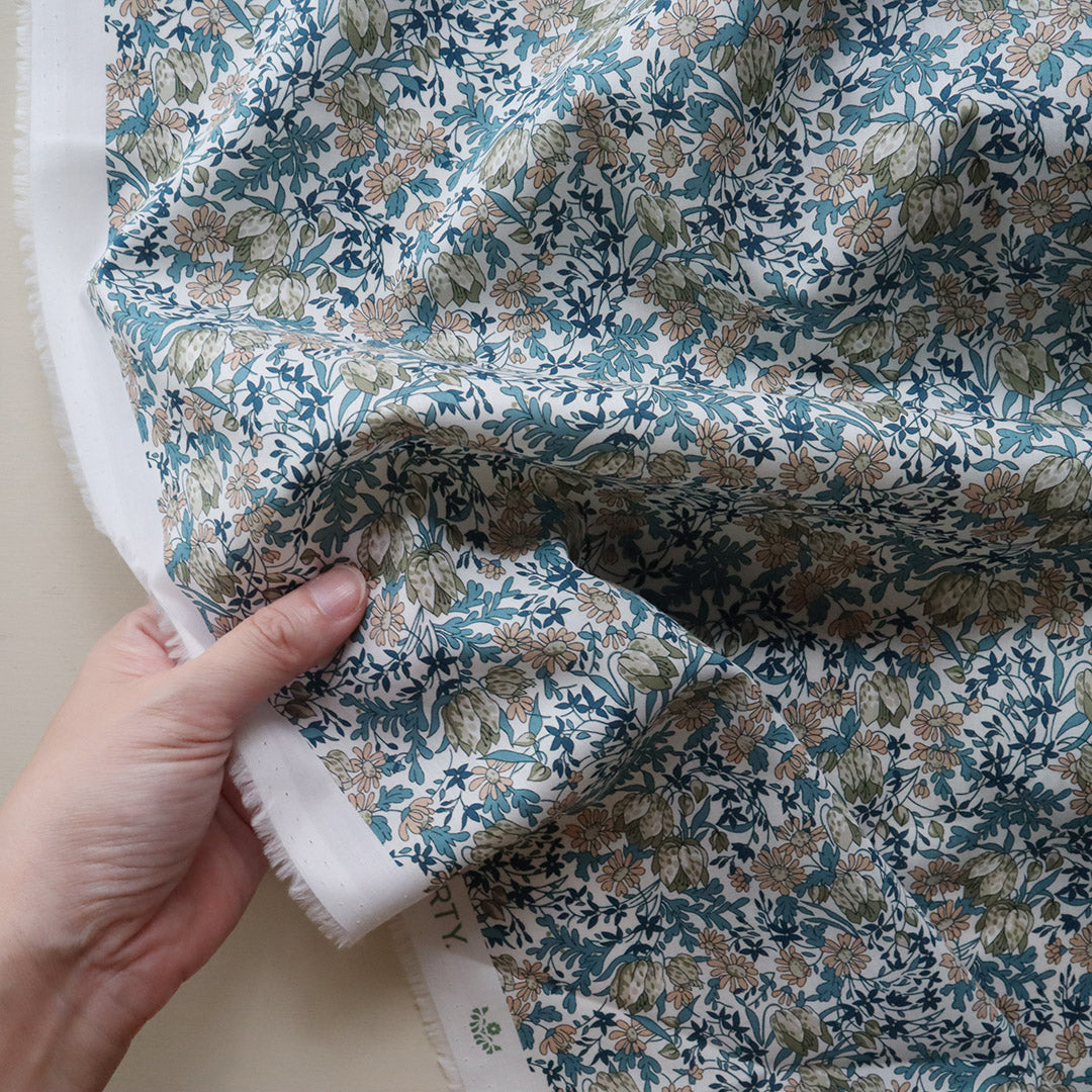 LIBERTY FABRICS「フランチェスカ・チューリップ」ブルーグリーン