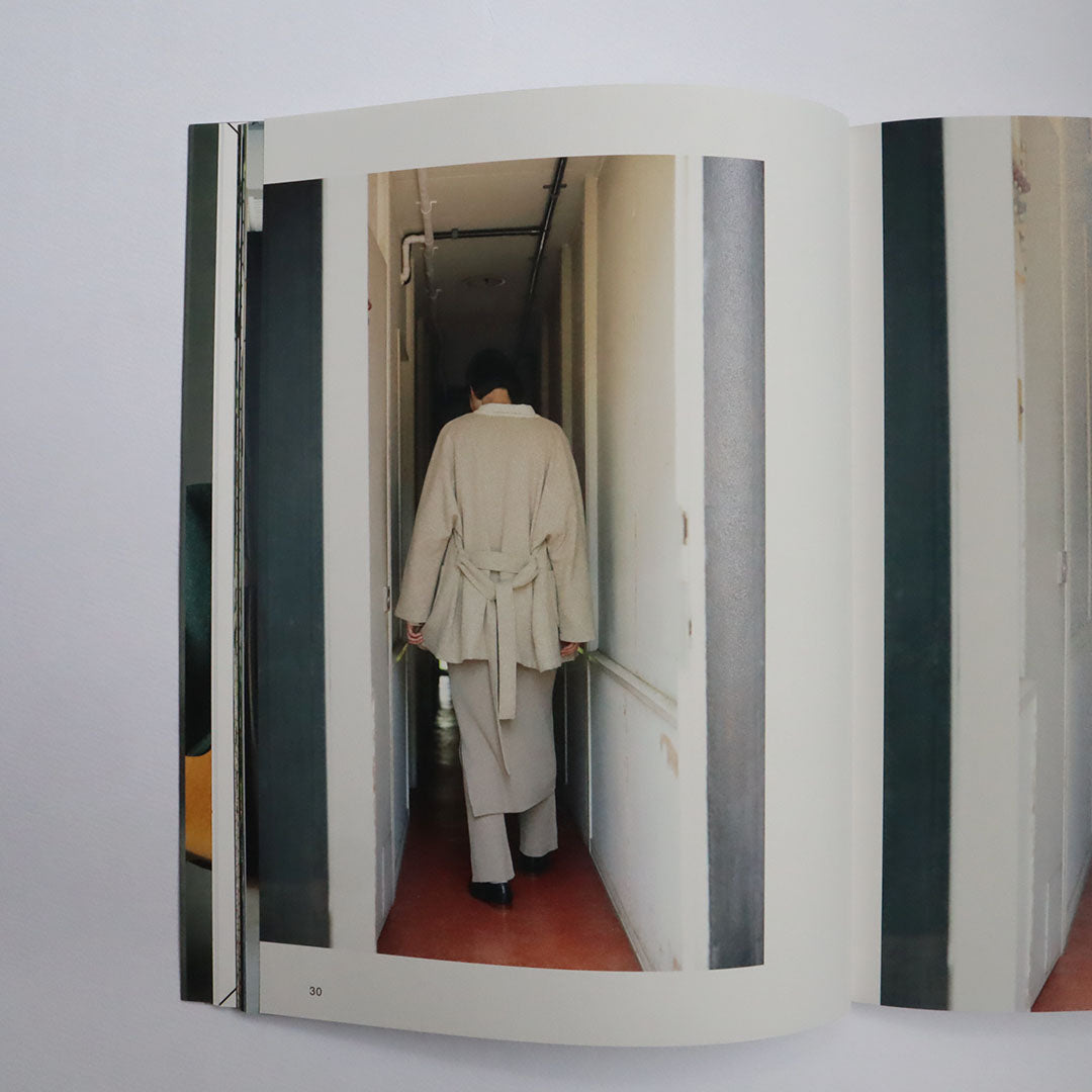 香田あおい著「カッコいいジャケットを作る」
P30掲載のDolman sleeve jacket E-4使用生地