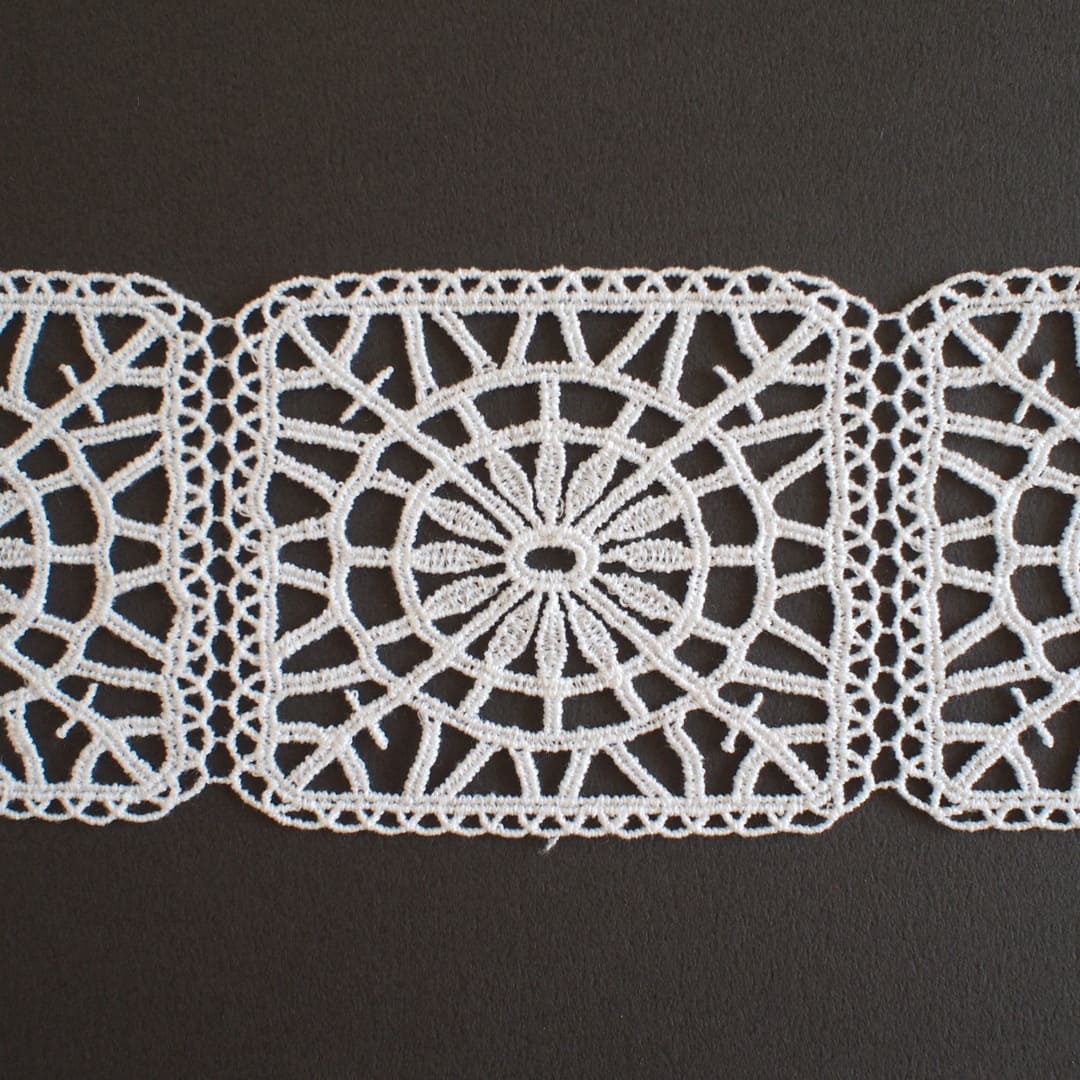 ケミカルレース【70】 5パーツ(約40cm)