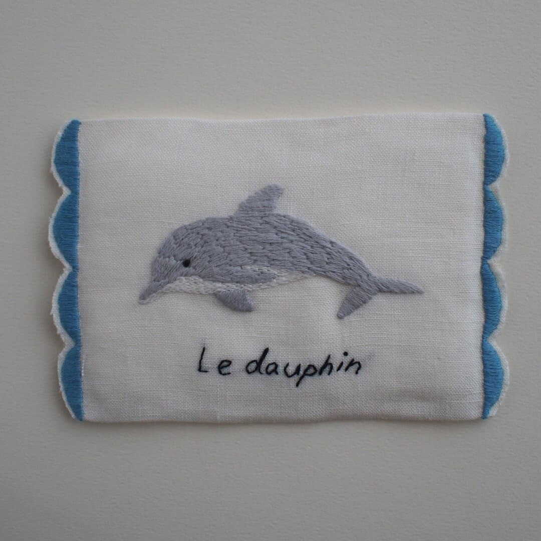 ミナミバンドウイルカの刺繍