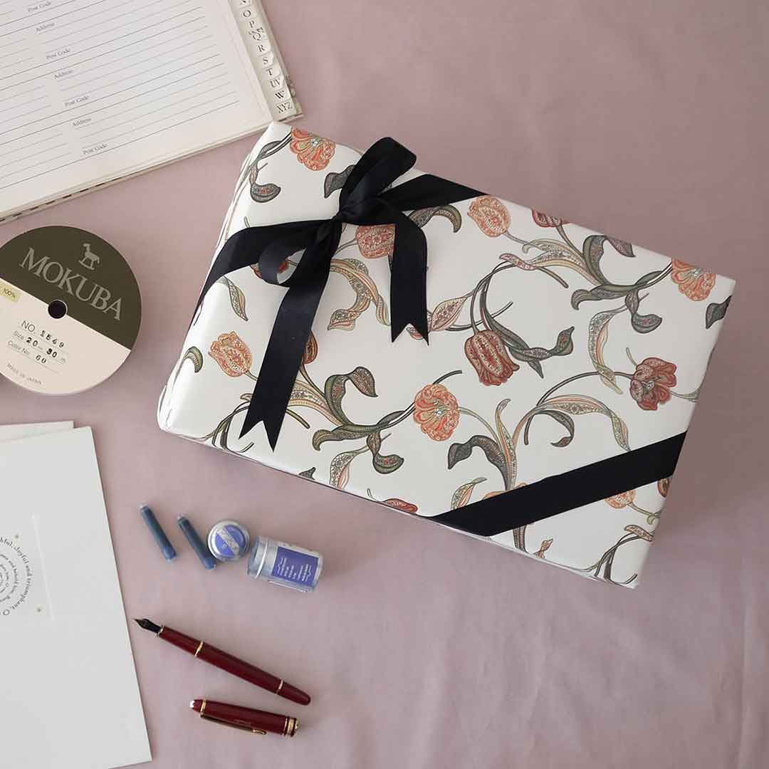 TASSOTTI「LIBERTY IN VENICE」と黒リボンのシックなコーディネート