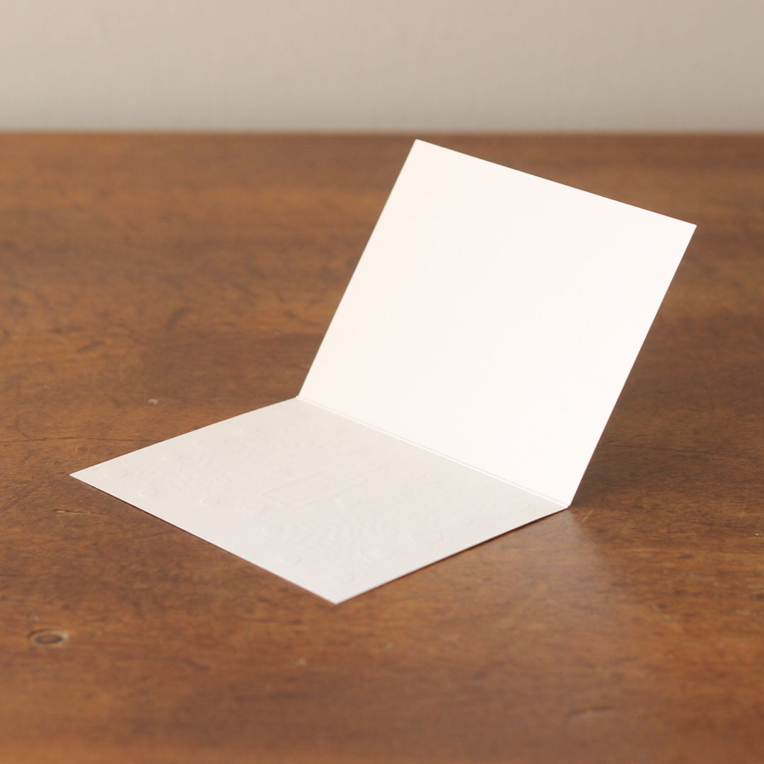 カードは二つ折り、内面は無地です