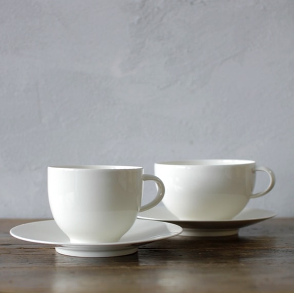 yumiko iihoshi porcelain "OXYMORON" 2 ivory