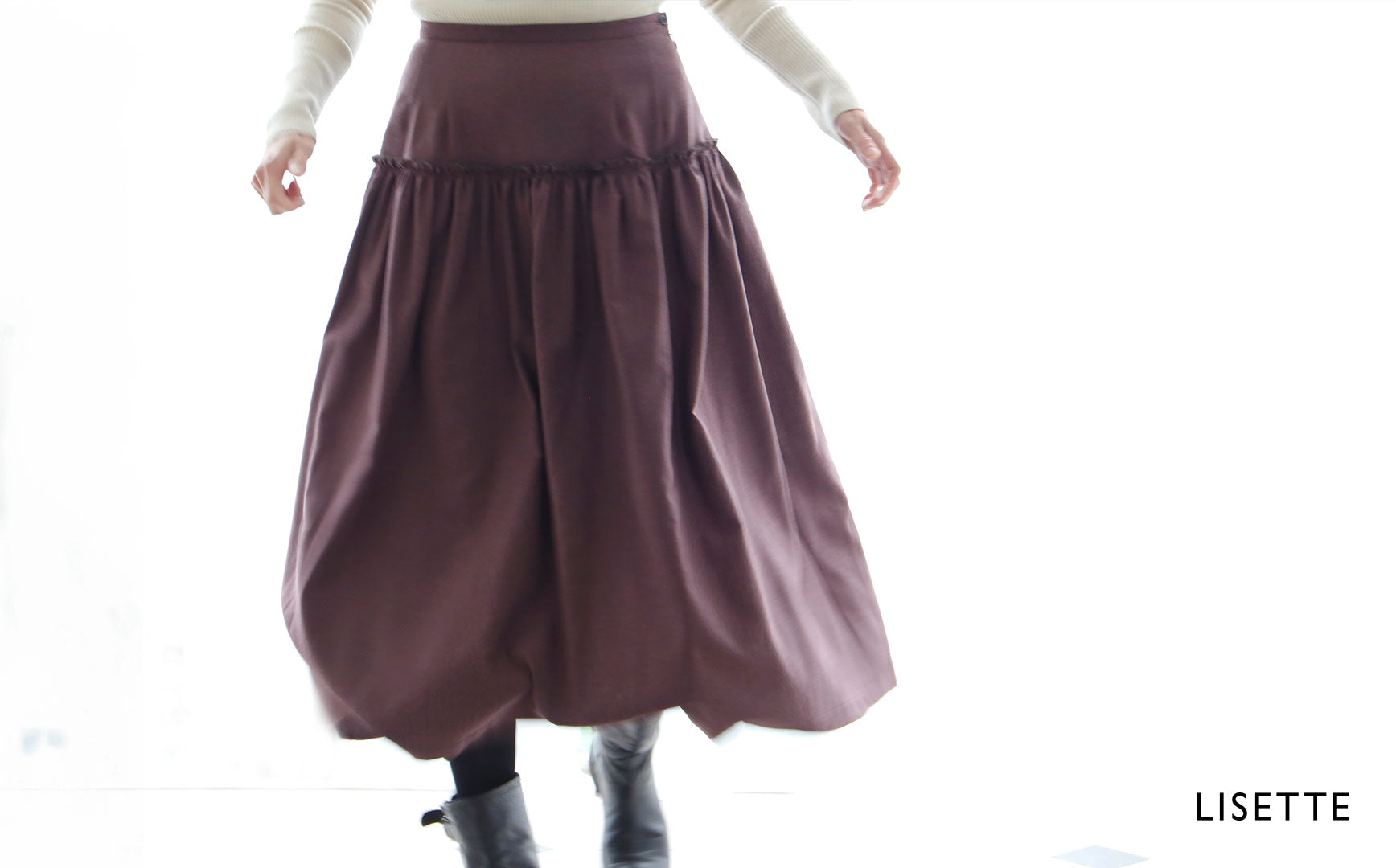 色で楽しむ、秋冬の装い