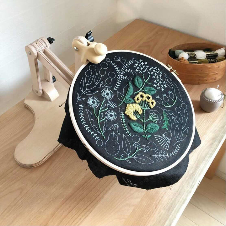 Nurge 刺繍枠スタンド
