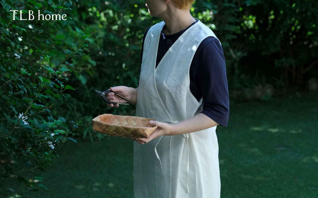 ラクに着られて、日常にフィットするエプロン