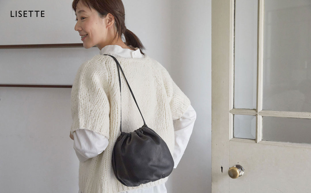 革の巾着バッグ「サック・ミミ」