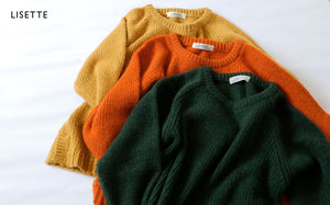 イタリアンヤーンならではの美しい色彩をもつオーバーセーター