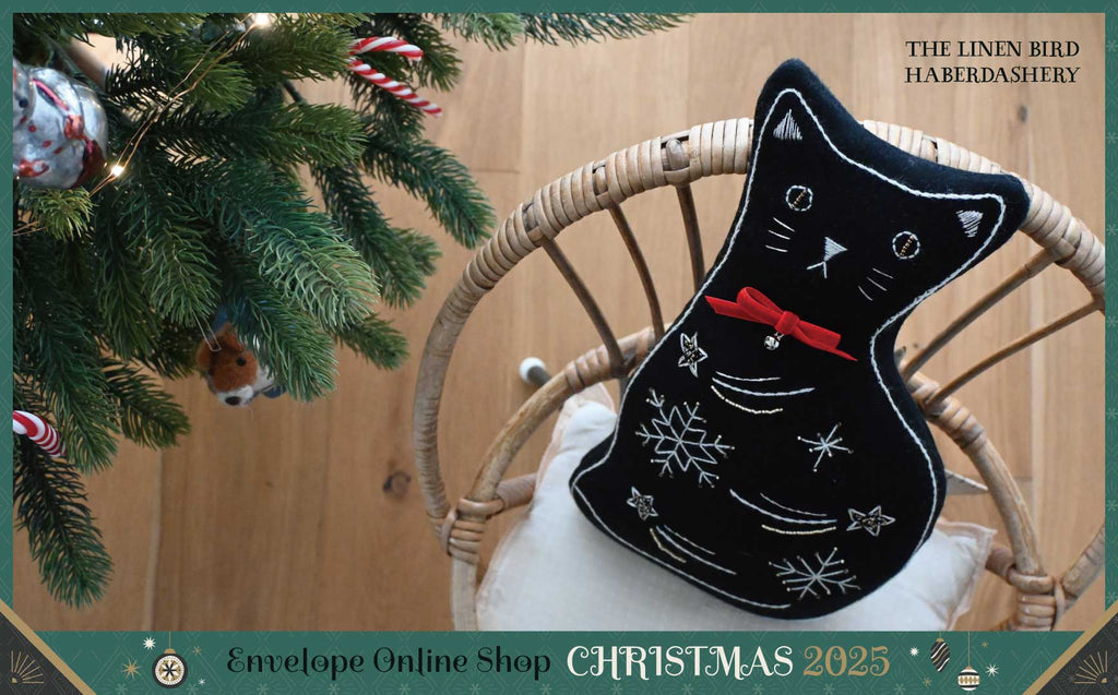 大人の冬に寄り添う、くろねこのクッションキット