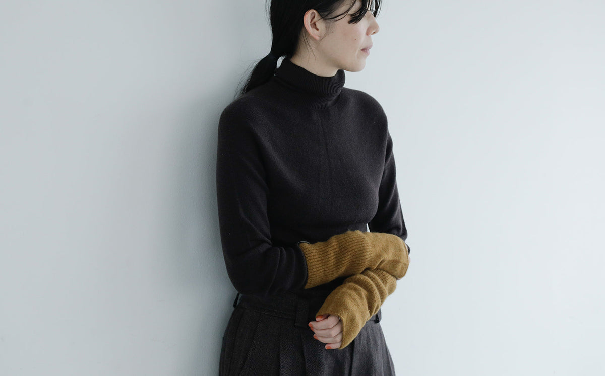 chisaki 軽く、光沢も美しいアームウォーマー