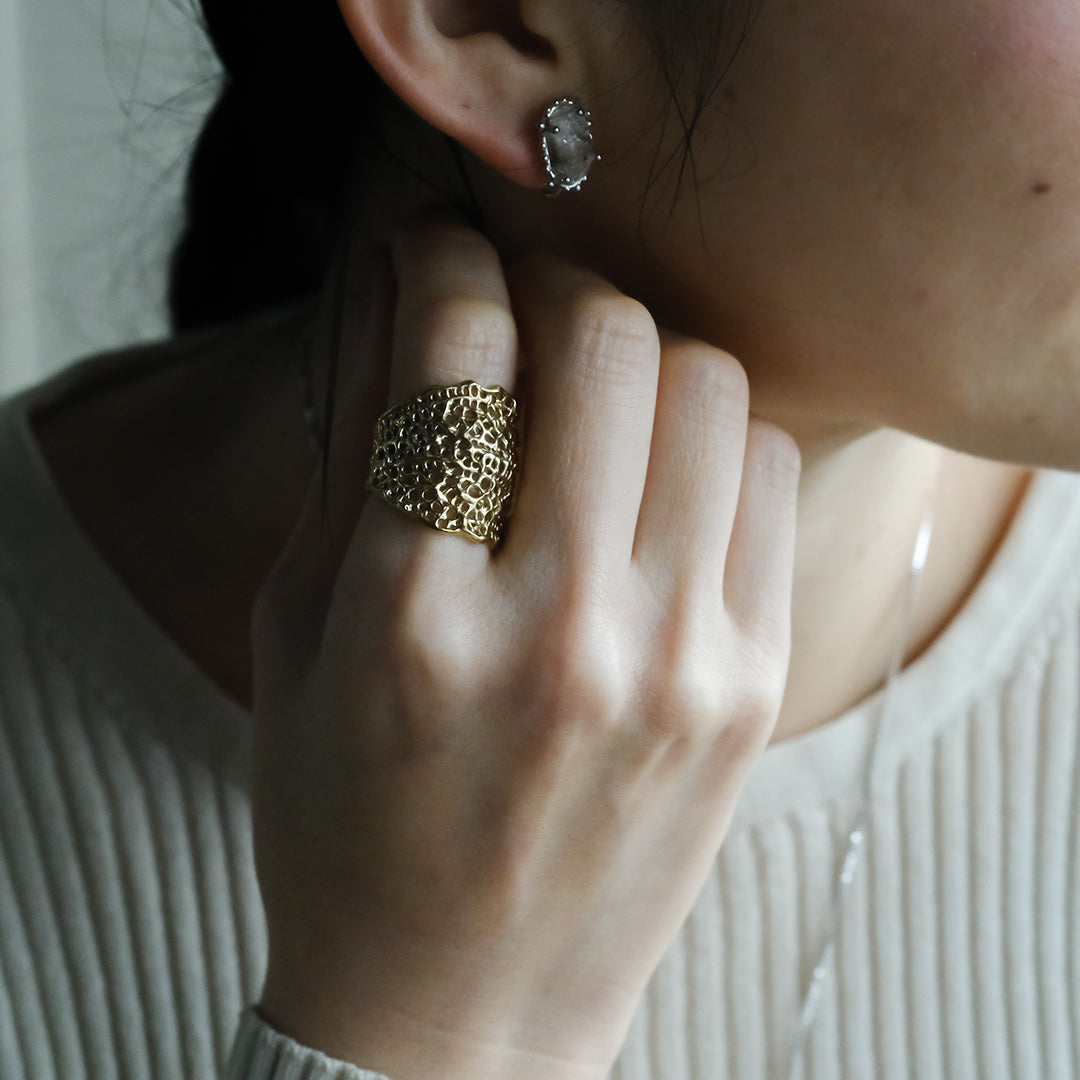 ［装身具LCF］原石水晶のイヤリング