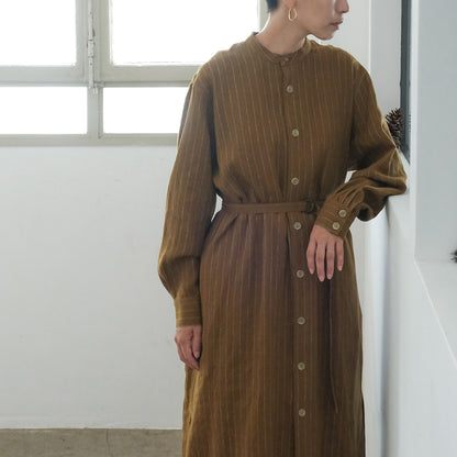 SALUÉ／バックピンタックドレス／ミッドウェイトリネン