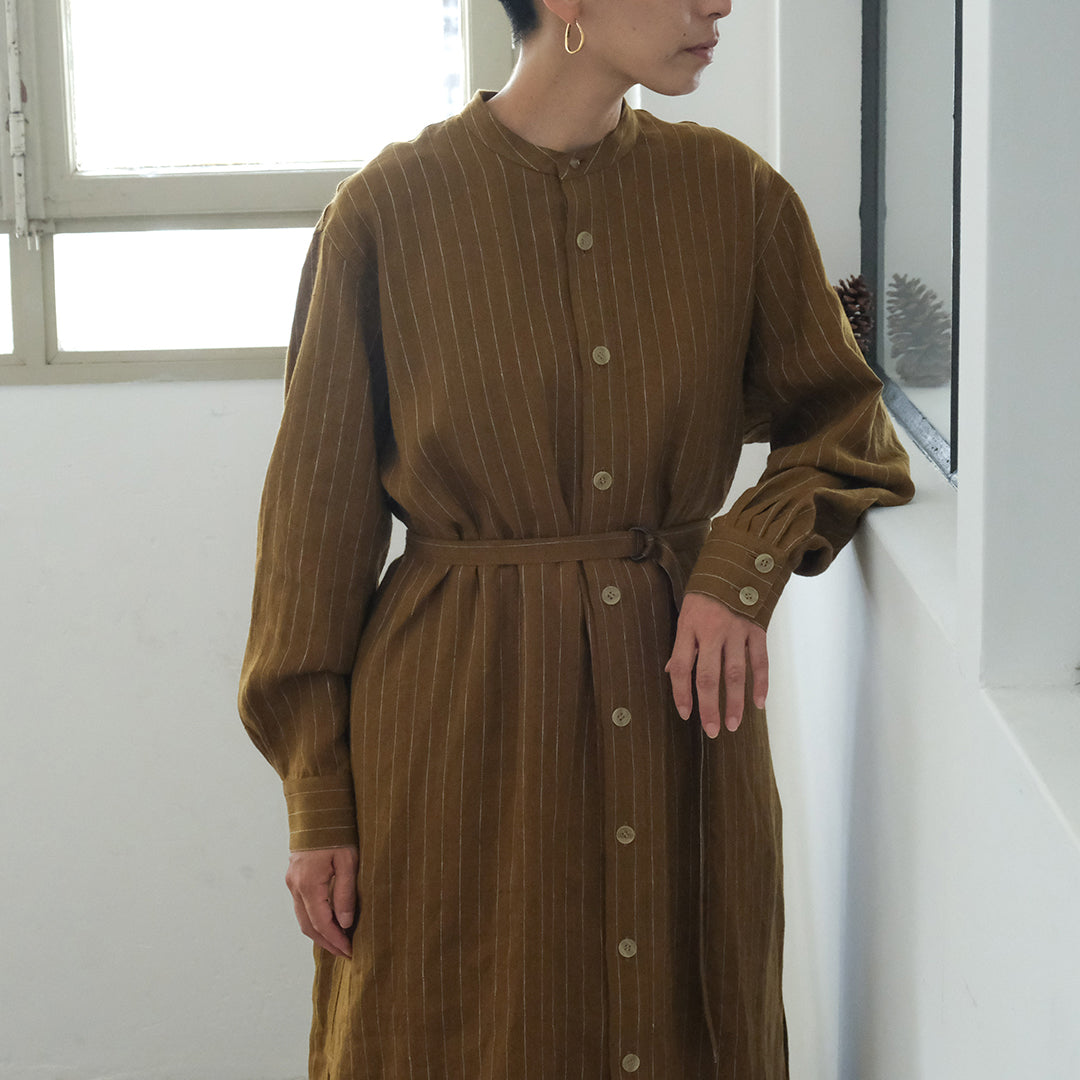 SALUÉ／バックピンタックドレス／ミッドウェイトリネン