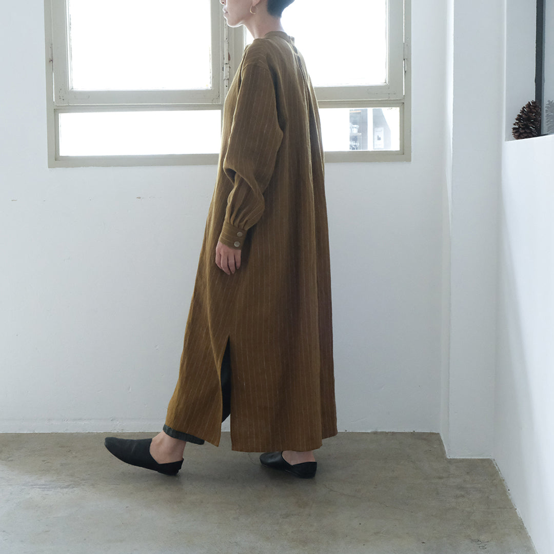 SALUÉ／バックピンタックドレス／ミッドウェイトリネン