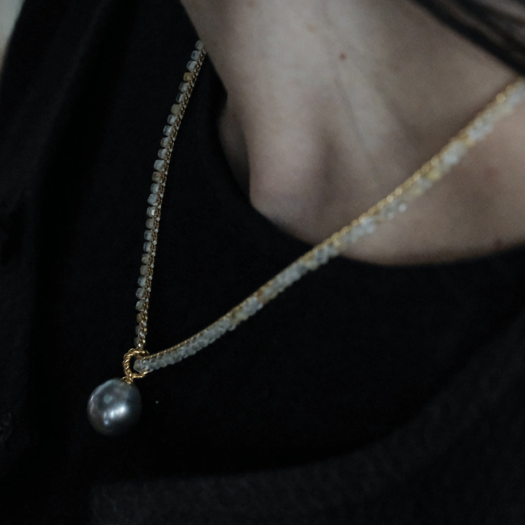 後で掲載［shuo'］Black Pearl Rutile Quartz Necklace