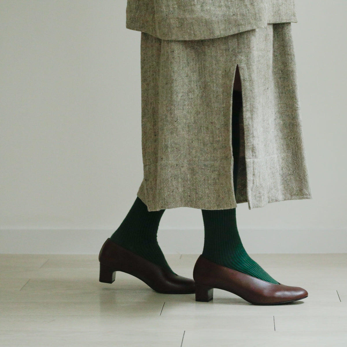 AUTTAA／【受注商品】 Soft low cut pumps