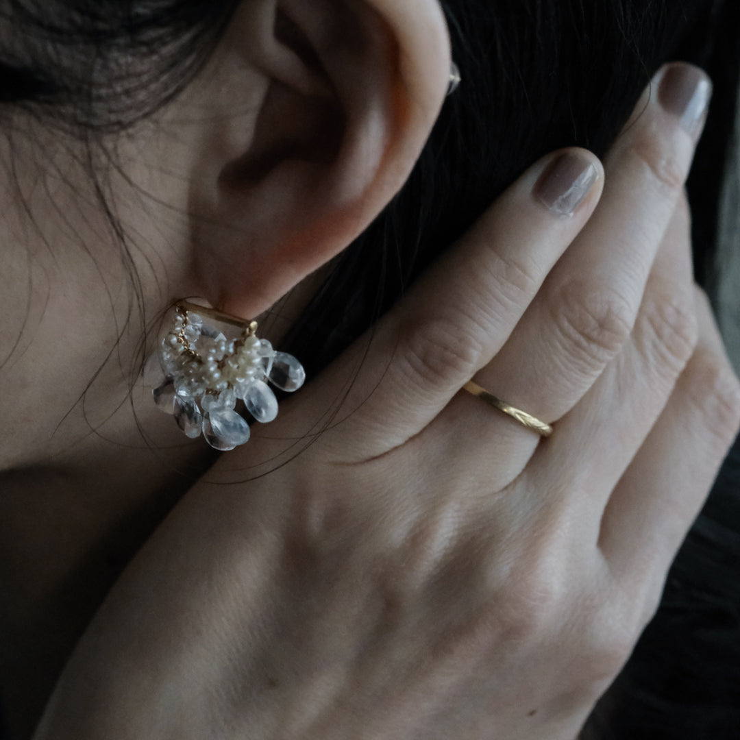 shuo'／Snow drop  Pierce　