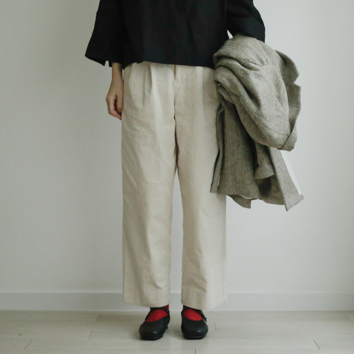 AUTTAA／【受注商品】 Ankle strap pumps