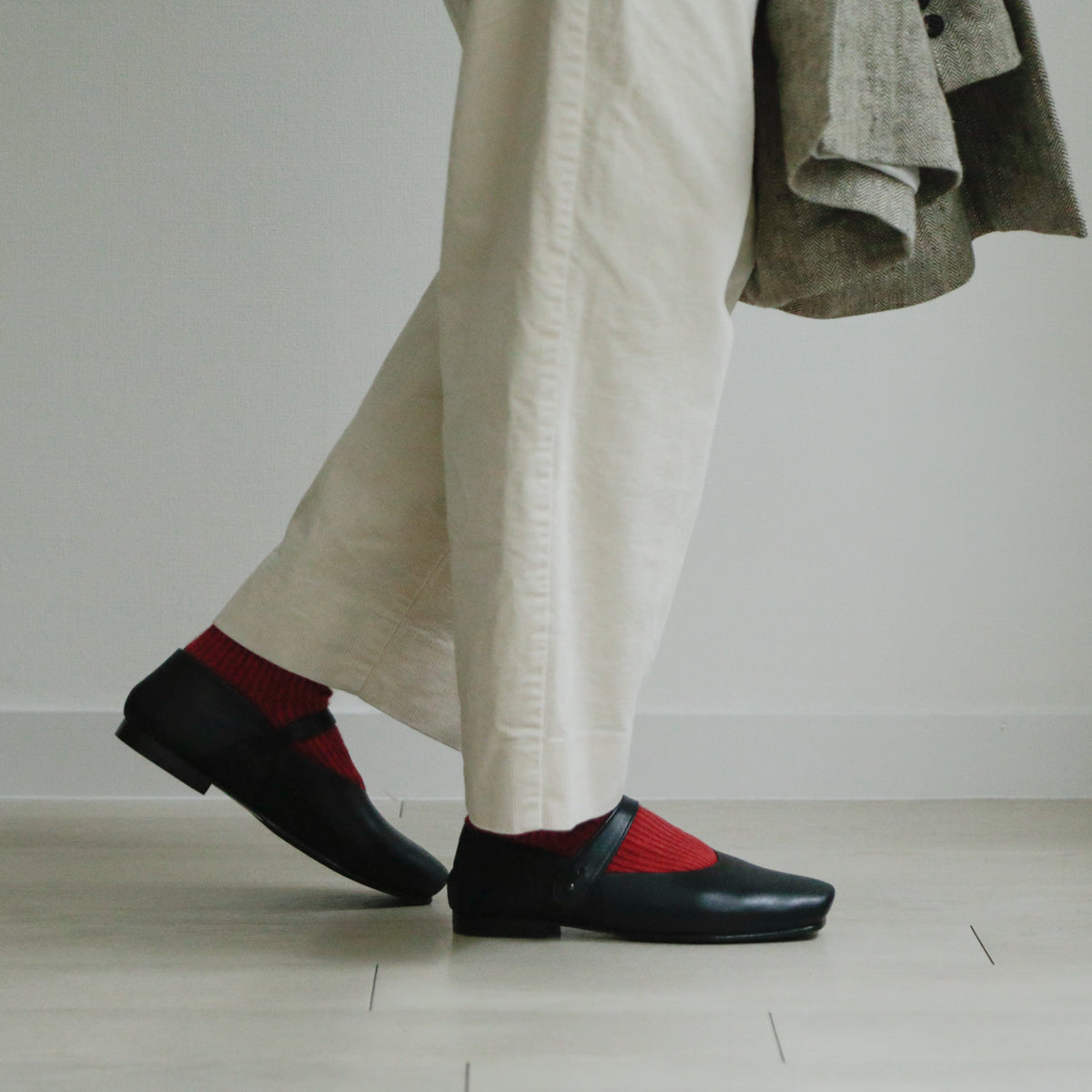 AUTTAA／【受注商品】 Ankle strap pumps
