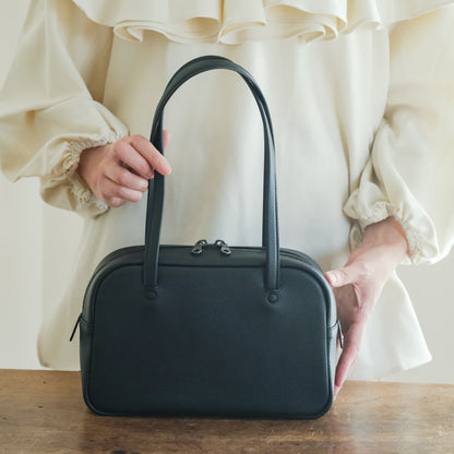 【受注商品】［STUDIO LA CAUSE］ロングハンドルボストンBG122 S（LH）EM