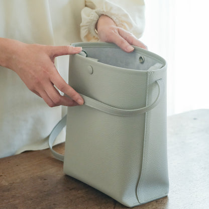 【受注商品】［STUDIO LA CAUSE］包みホックショルダーBG129 EM