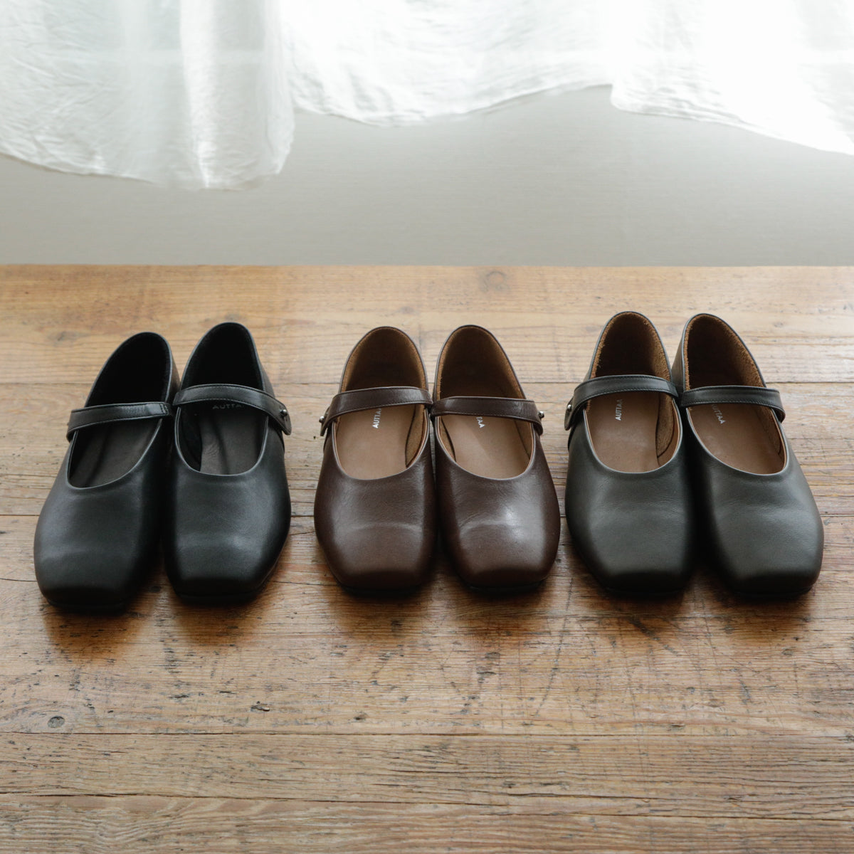 AUTTAA／【受注商品】 Ankle strap pumps