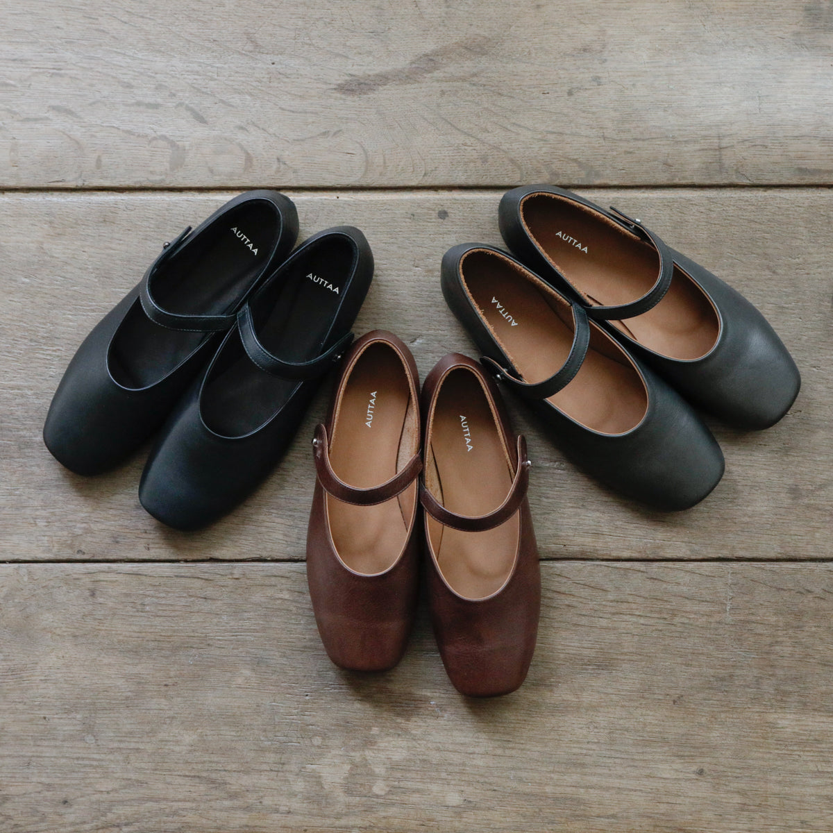 AUTTAA／【受注商品】 Ankle strap pumps