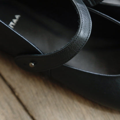 AUTTAA／【受注商品】 Ankle strap pumps