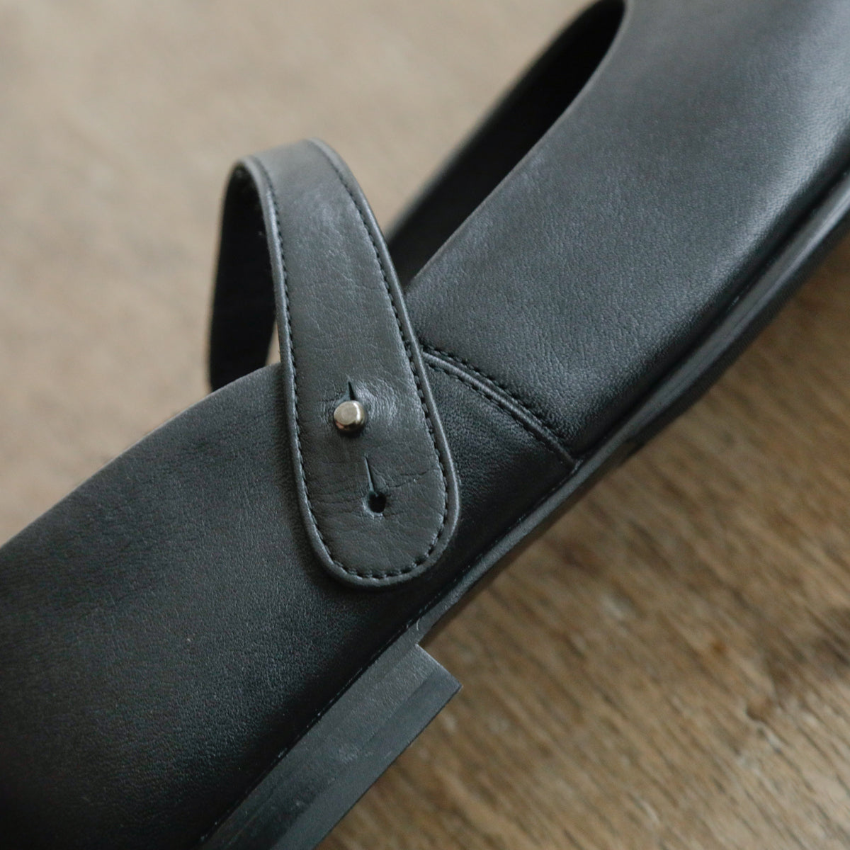 AUTTAA／【受注商品】 Ankle strap pumps