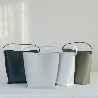 【受注商品】［STUDIO LA CAUSE］包みホックショルダーBG129 EM