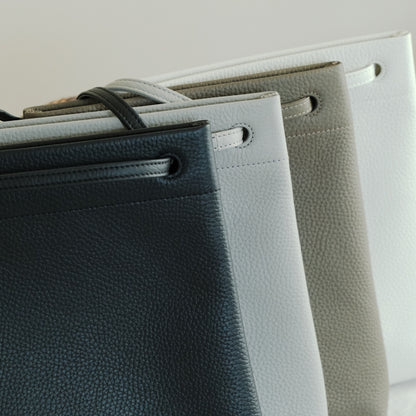 【受注商品】［STUDIO LA CAUSE］タテ型サコッシュBG127 EM