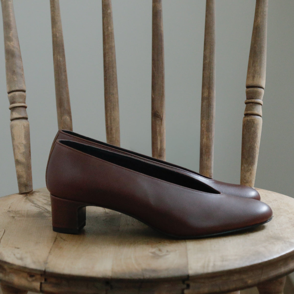 AUTTAA／【受注商品】 Soft low cut pumps