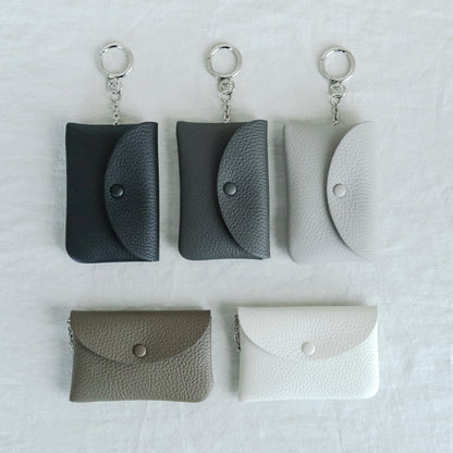 【受注商品】［STUDIO LA CAUSE］内縫いフラップキーケースKEY032 EM