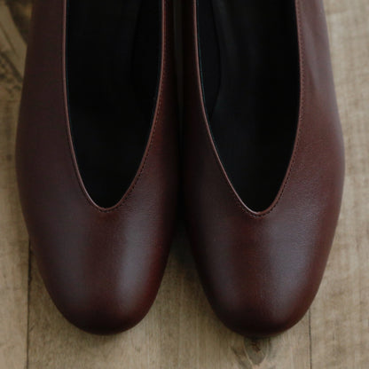 AUTTAA／【受注商品】 Soft low cut pumps