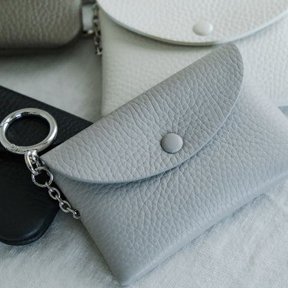 【受注商品】［STUDIO LA CAUSE］内縫いフラップキーケースKEY032 EM