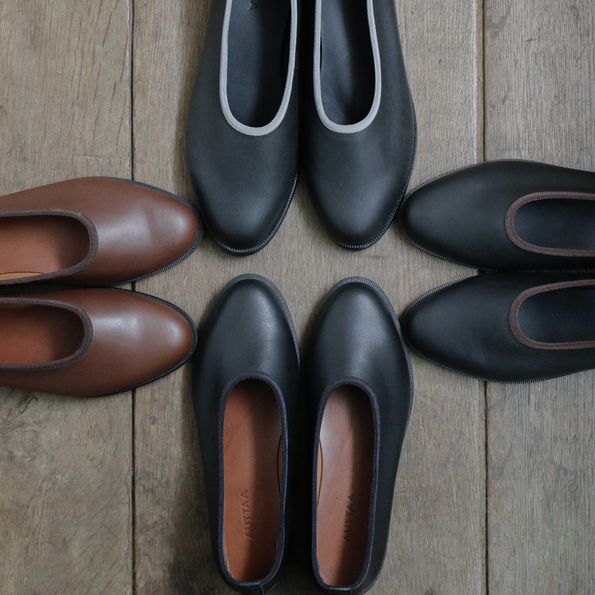 AUTTAA／【受注商品】 Plain pumps Ⅱ