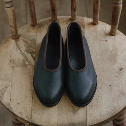AUTTAA／【受注商品】 Plain pumps Ⅱ