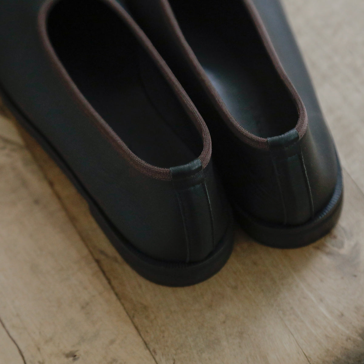 AUTTAA／【受注商品】 Plain pumps Ⅱ